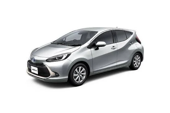 TOYOTA AQUA HYBRID