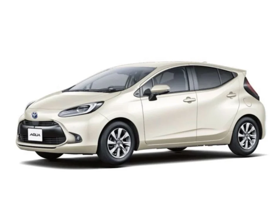TOYOTA AQUA HYBRID