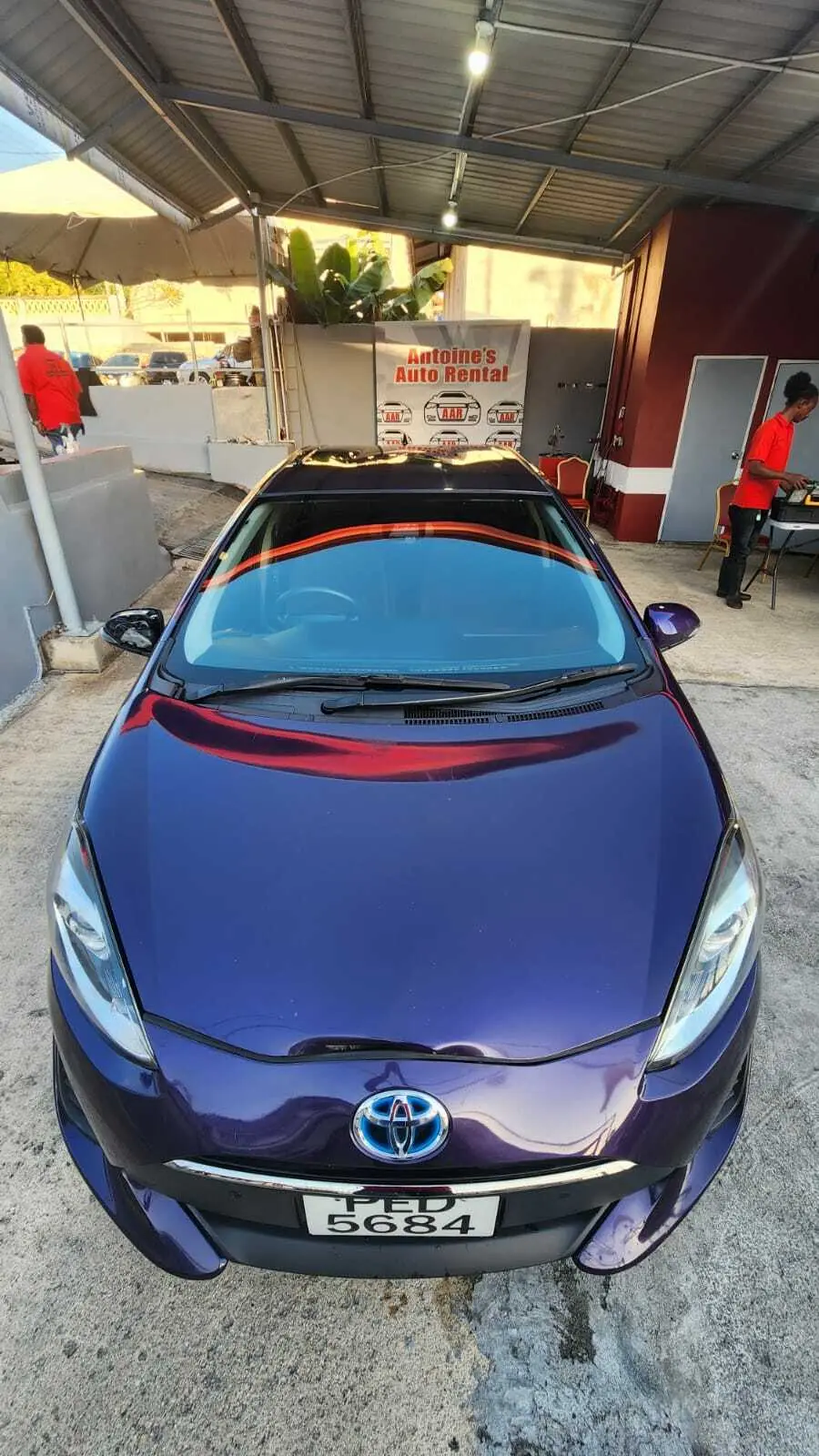 TOYOTA AQUA HYBRID