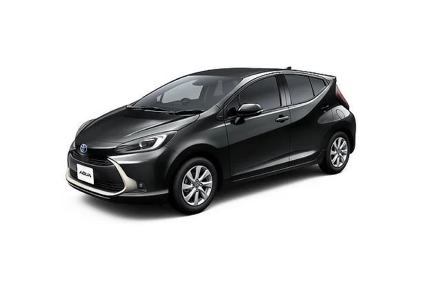 TOYOTA AQUA HYBRID