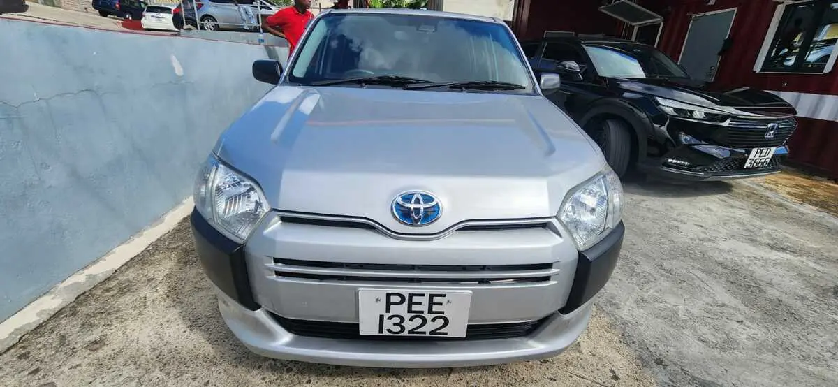TOYOTA Probox