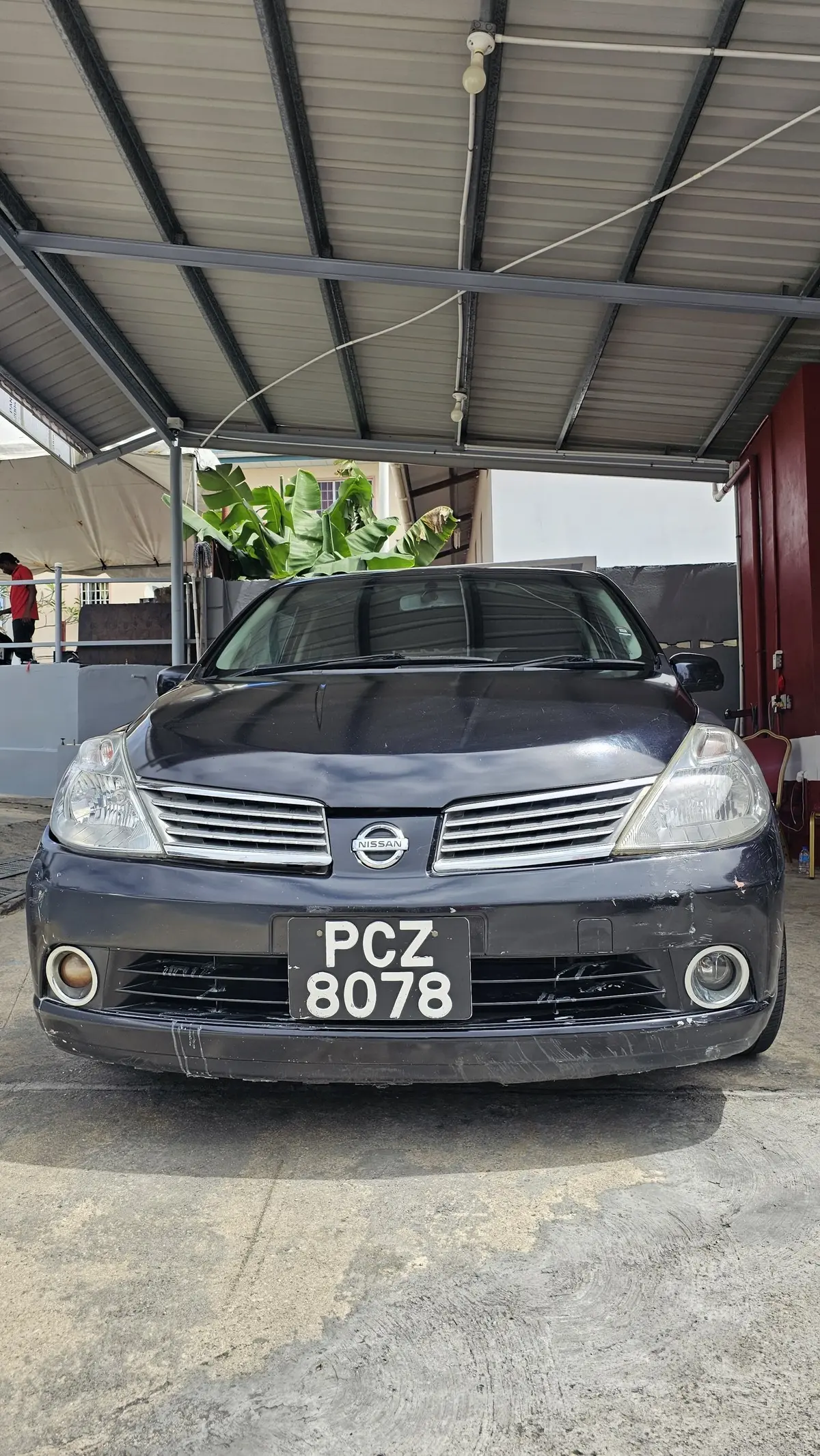 NISSAN TIIDA